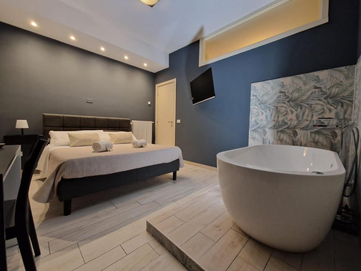 Apartments Amica Taranto Dış mekan fotoğraf