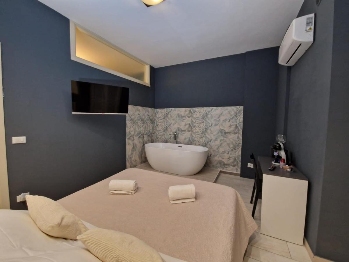 Apartments Amica Taranto Dış mekan fotoğraf
